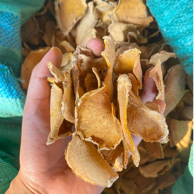 

1kg Temulawak Rajang Iris Kering Bahan Jamu Temulawak Berkualitas Baik untuk Kesehatan