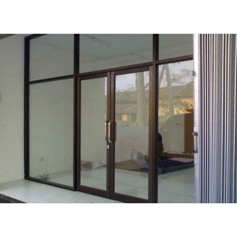 Pintu Swing Aluminium Kaca