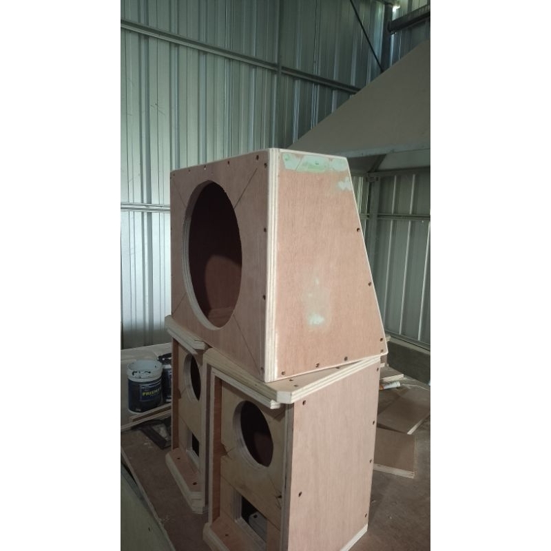 BOX AUDIO MOBIL 12IN CUSTOM TRIPLEK 18MM