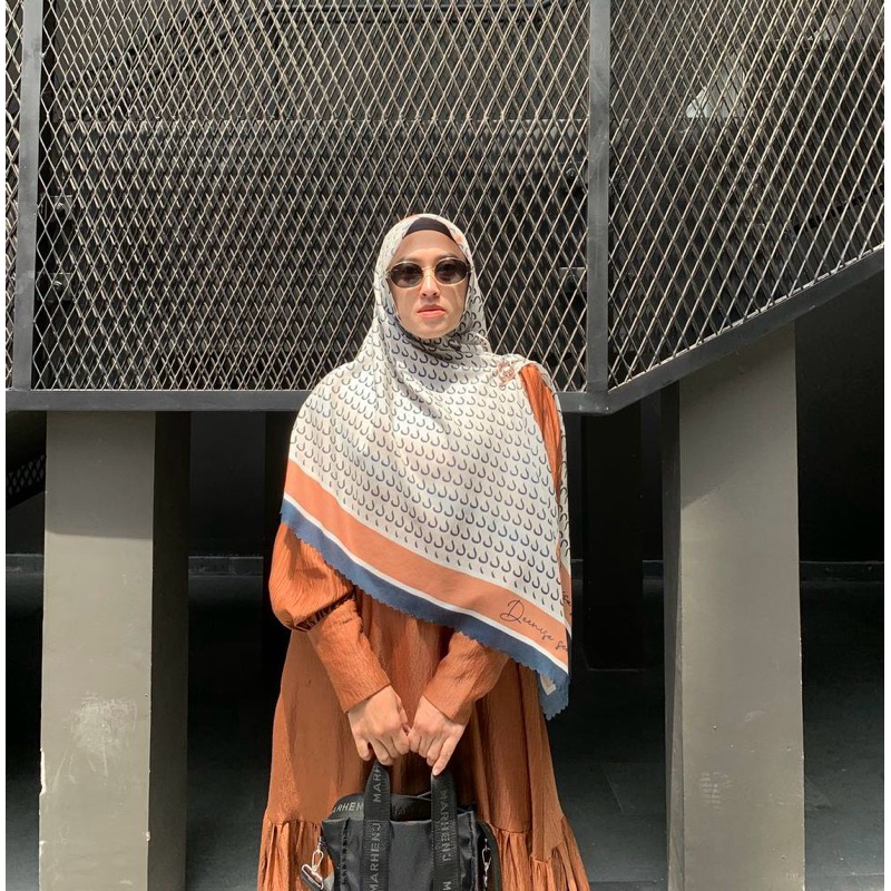 Jilbab Motif Segiempat Voal Tryspan Kerudung Palestina Gaza Alana Series by Deenisa Scraf Pasmina In