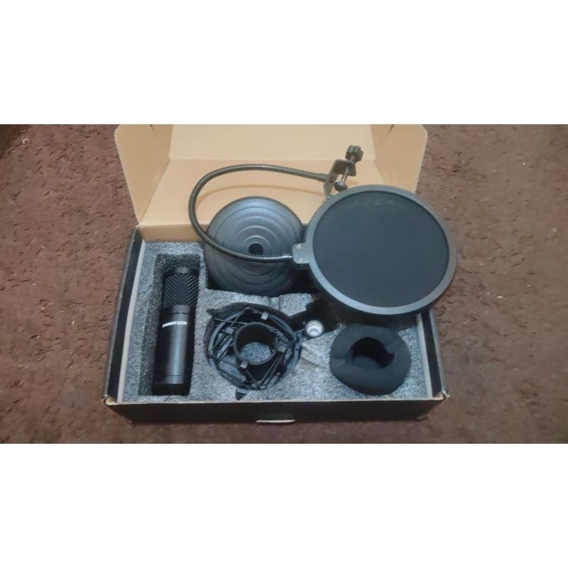 Mic SOUNDTECH ST800