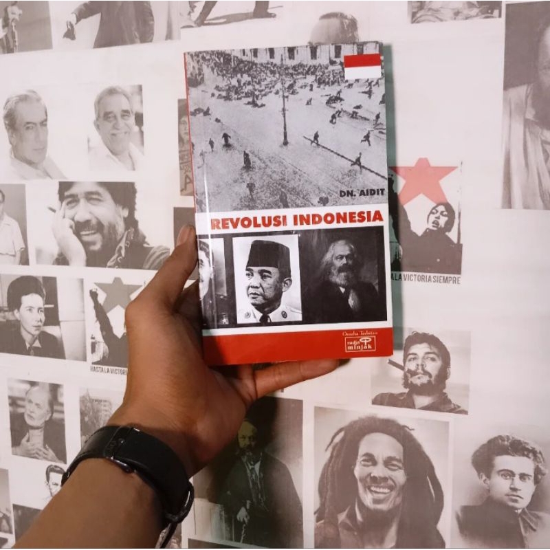 Politik Dipa Nusantara | D.N. Aidit | Lahirnya PKI dan Perkembangannya 1920-1955 | Manifesto Kebuday