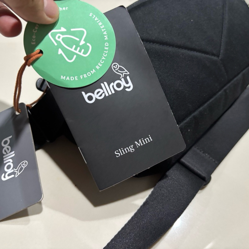 bellroy sling mini