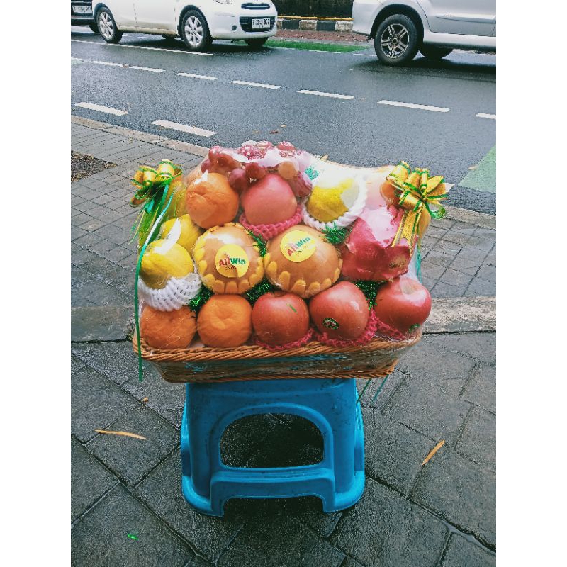 

parcel buah kranjang kotak#parcelkotak#parcelbuah#parcelkranjang#parcelmurah#parcelsehat#ulangtahun#parceljakarta#hamlpersbuah#hampersulangtahun#