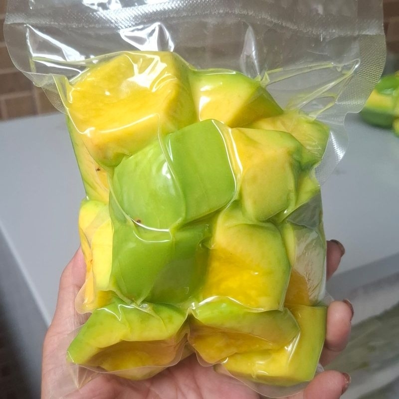 

Alpukat Mentega Frozen / Alpukat Beku / Daging Alpukat 500 Gram
