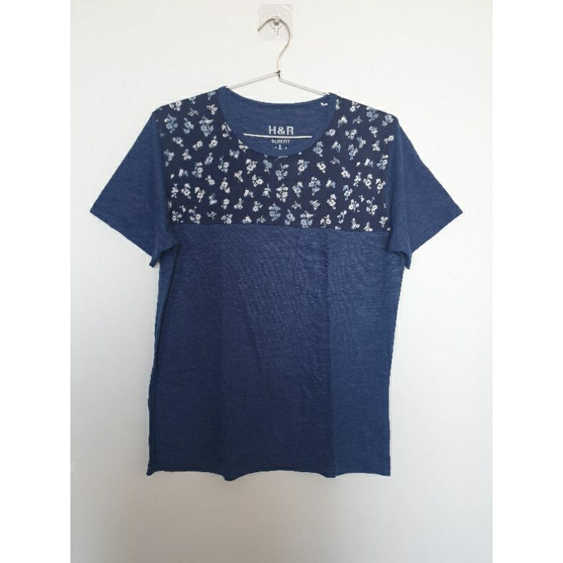 Kaos santai H&R motif bunga, preloved