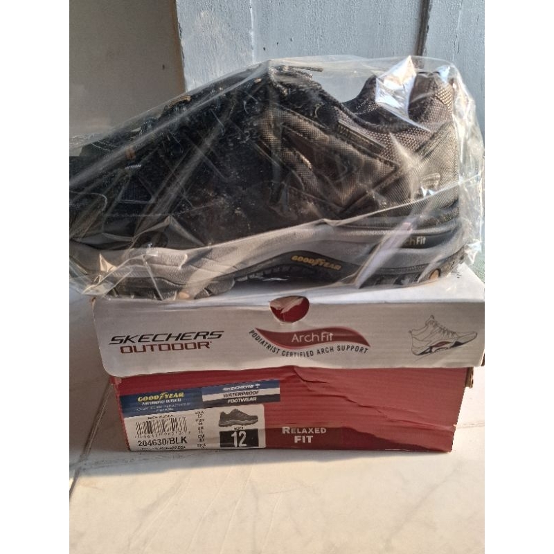 sepatu skechers arch fit dawson black men size 46