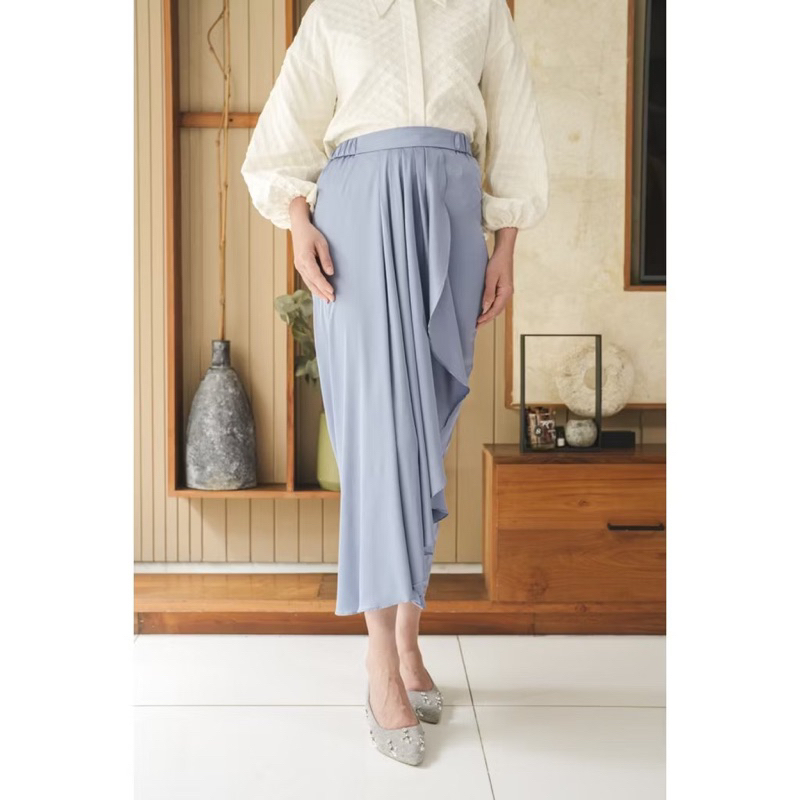 Shala Skirt Wearing Klamby