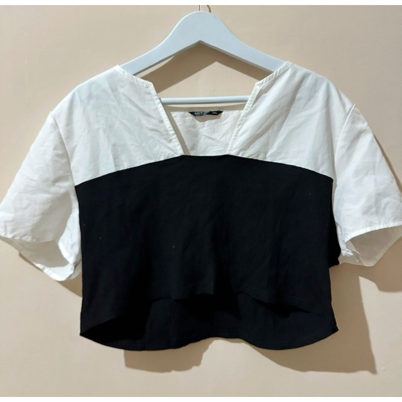 oversized crop top