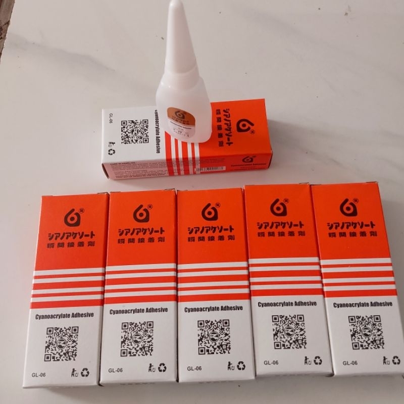 

LEM KOREA/LEM GEL/LEM SERBAGUNA/LEM LEMARI DAN PAKAIAN/LEM multifungsi