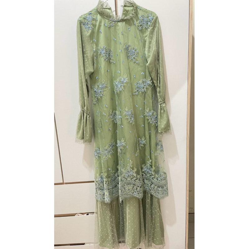 Kebaya Hijau Sage