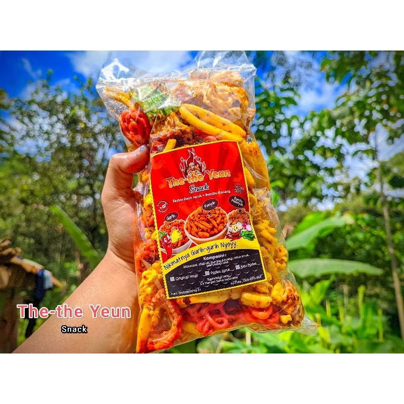 

SEBLAK KERUPUK BETON Kemasan 500 gr || The-The Yeun Snack Bandung | Extra Pedas Daun Jeruk + Bumbu Kacang Melimpah || Halal