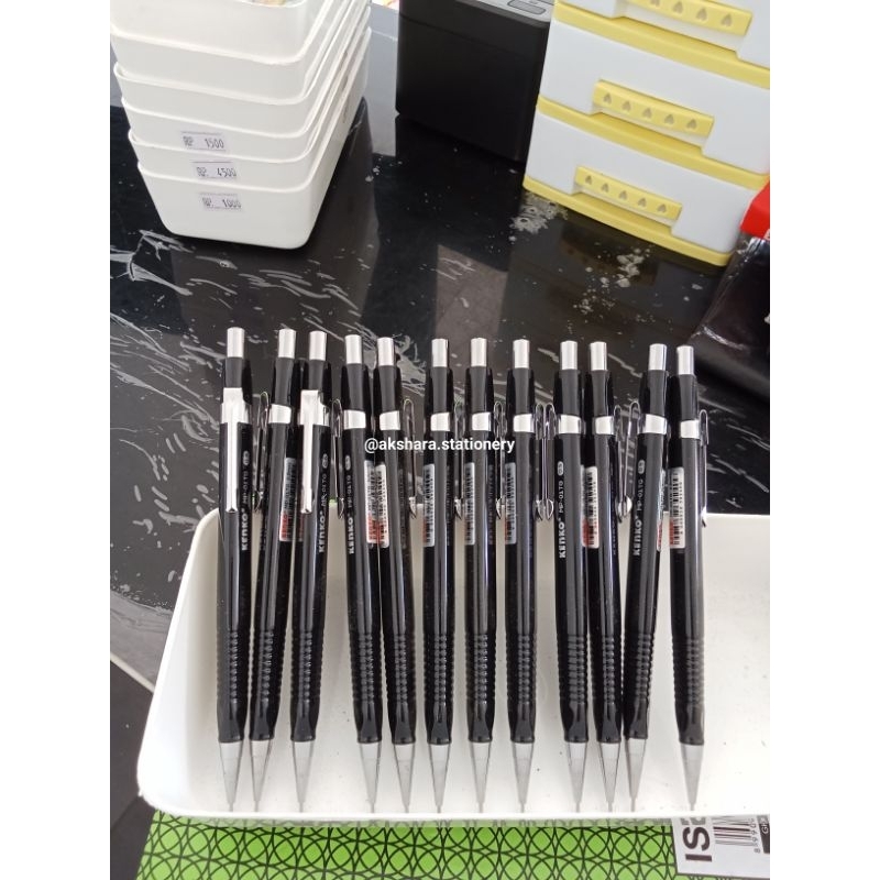 

KENKO MP01TG - Pensil Mekanik 0.5 mm