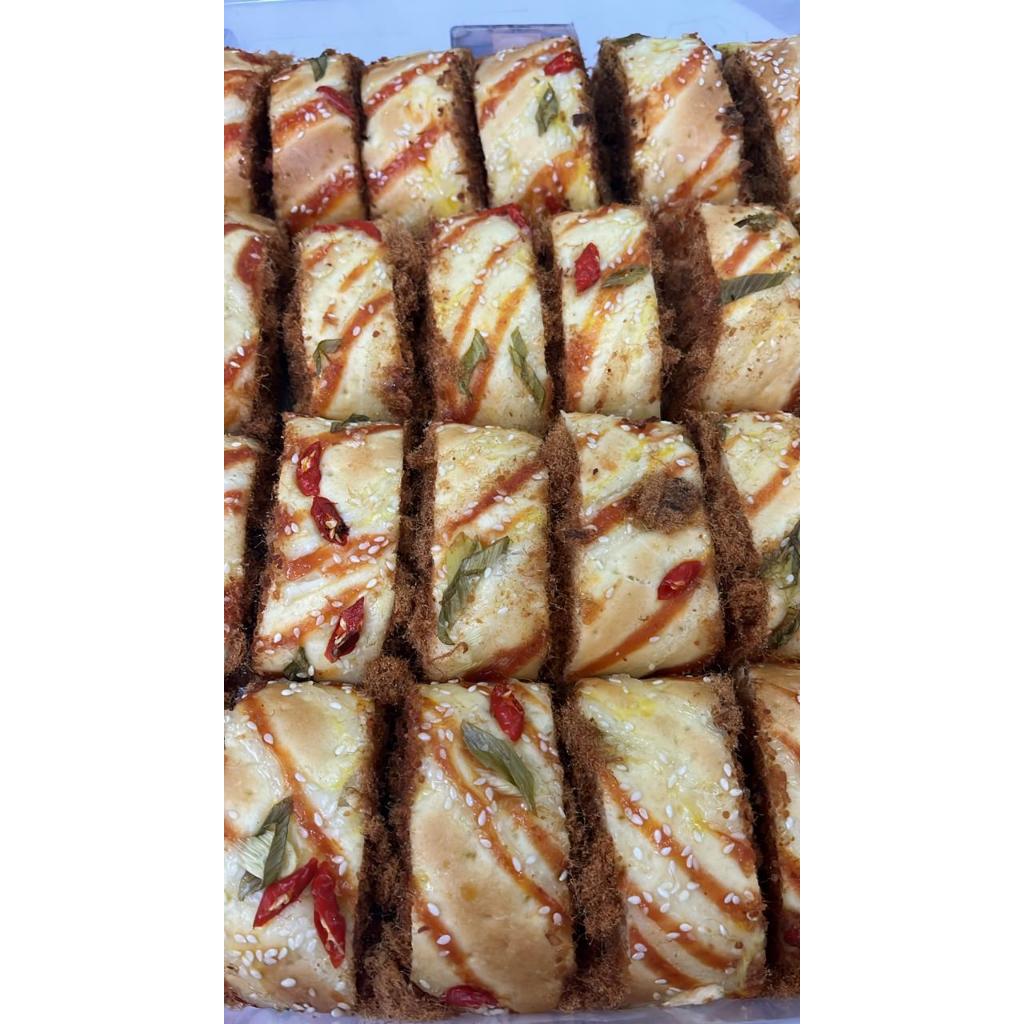 

FLOSSROLL/ Floss Roll Bread Premium /Roti Gulung Abon Sapi/Pastry/Aneka Kue/Oleh-Oleh