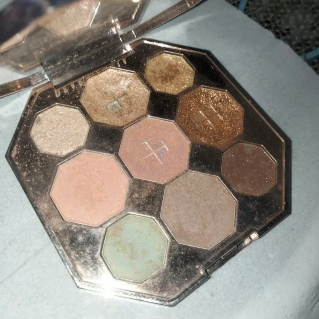 dear dahlia eyeshadow preloved