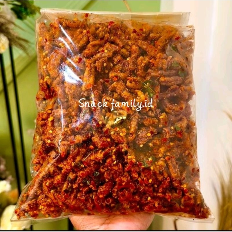 

Usus crispy pedas daun jeruk extra bumbu melimpah isi 1KG