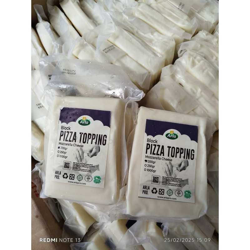 

Arla Pizza Topping Keju Original Mozzarella