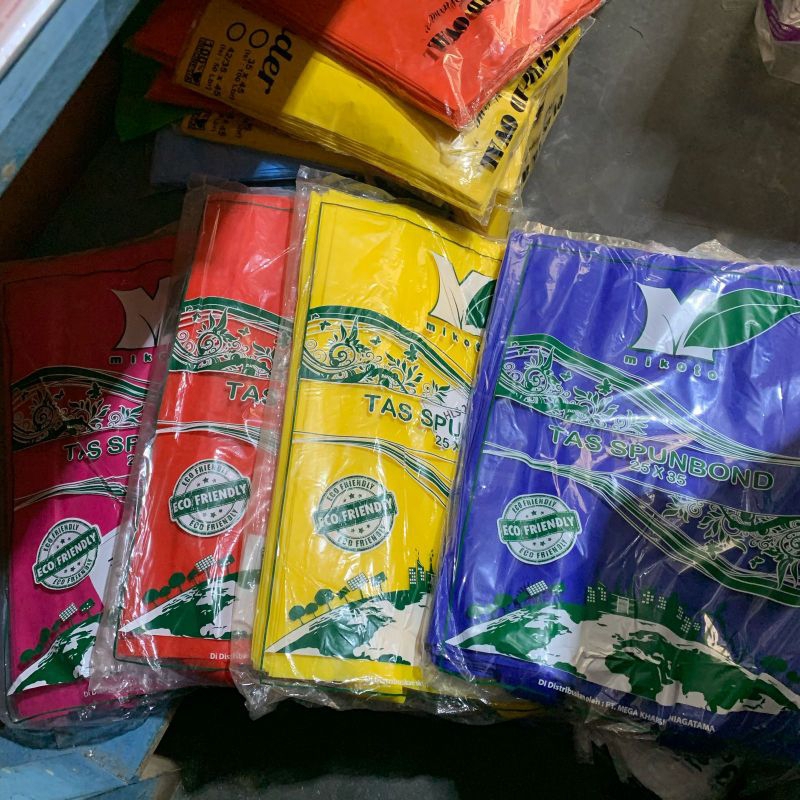 

Tas Spundbond Ukuran 25x35