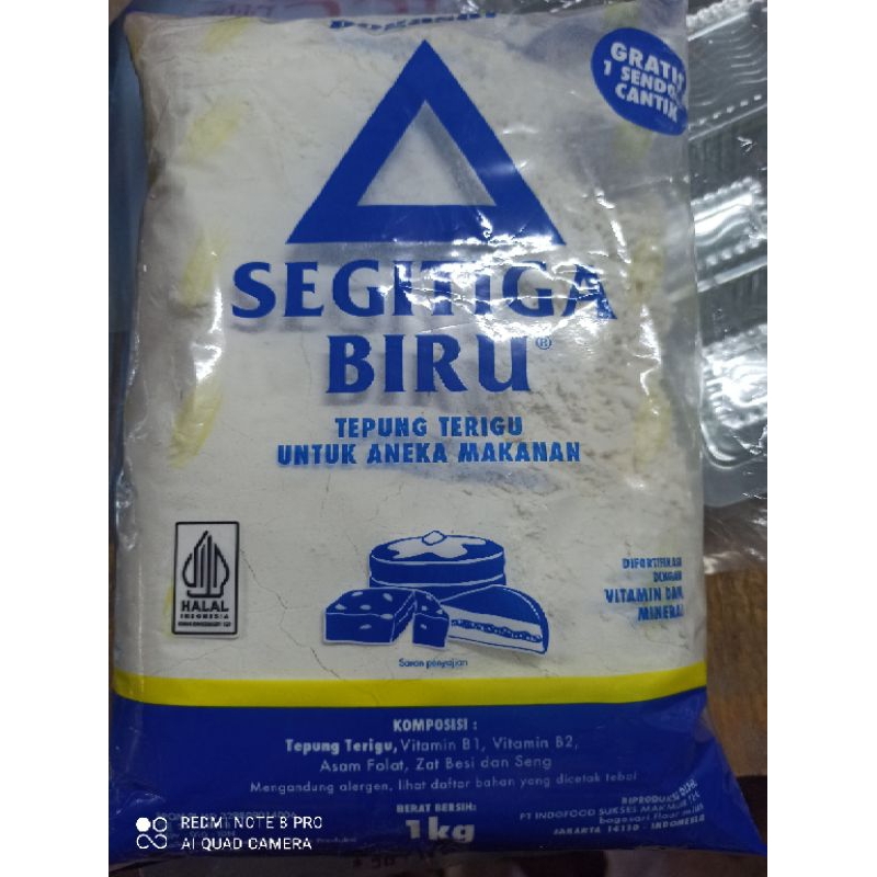 

Tepung Terigu Segitiga Biru 1 kg