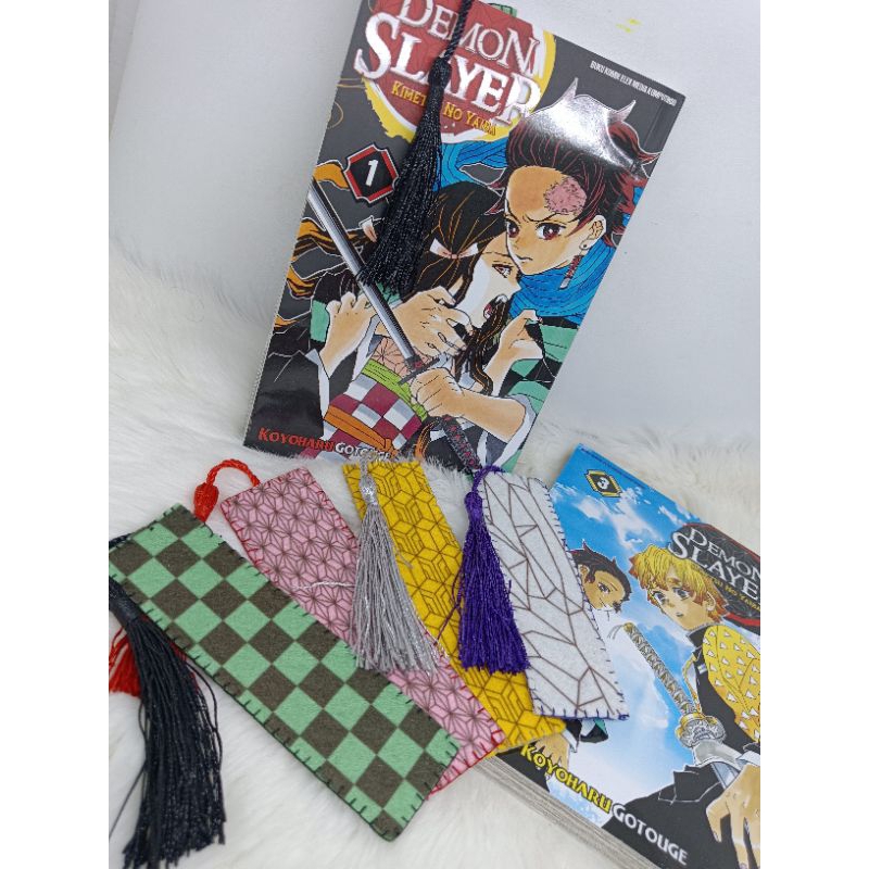 

Bookmark Pembatas Buku KnY Demon Slayer Handmade