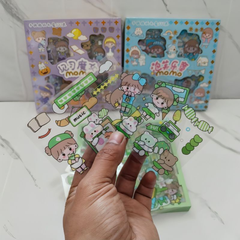 

Stiker Botol Transparan Motif Kartun Korea MoMo - Sticker Plastik Buku Tempat Makan & Minum Hadiah Kado Anak Cewek Viral Kekinian