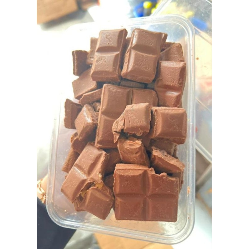 

Cokelat krikil @500gr