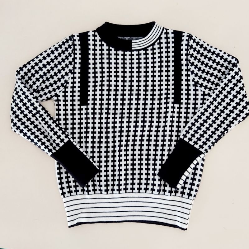 SWEATER RAJUT WANITA KEKINIAN HITAM PUTIH PRELOVED