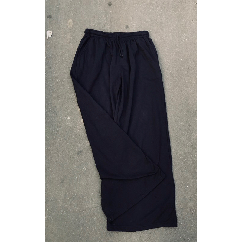 sweatpants baggy