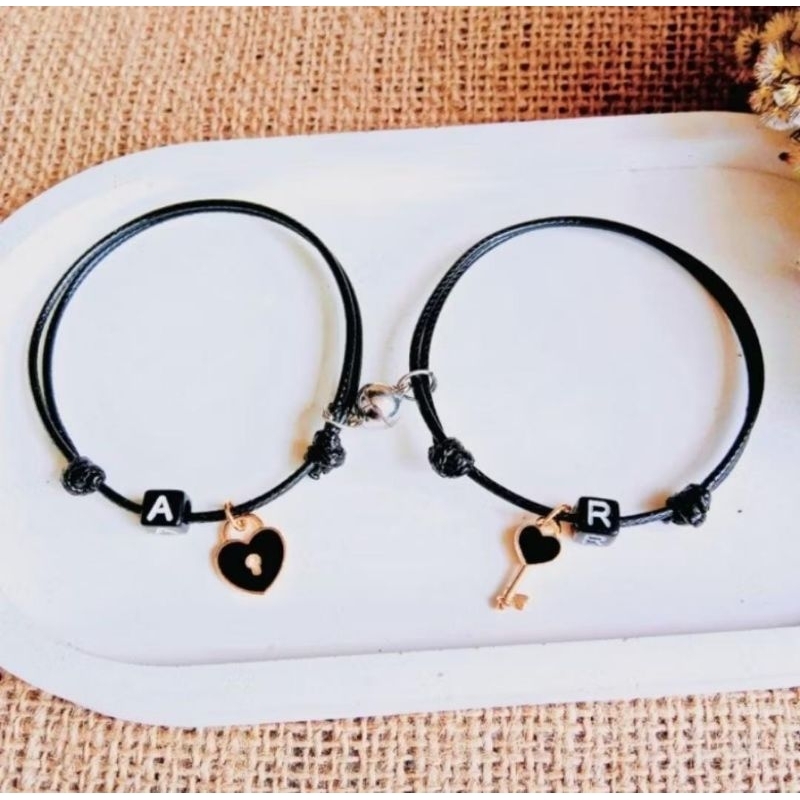 gelang inisial magnet gembok kunci