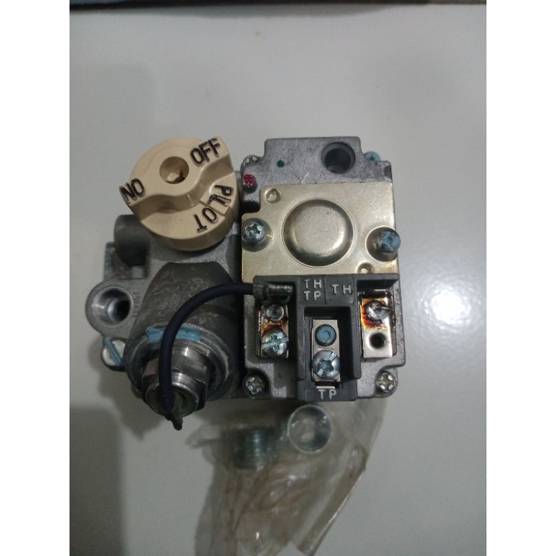 gas valve untuk fryer nayati/imperial
