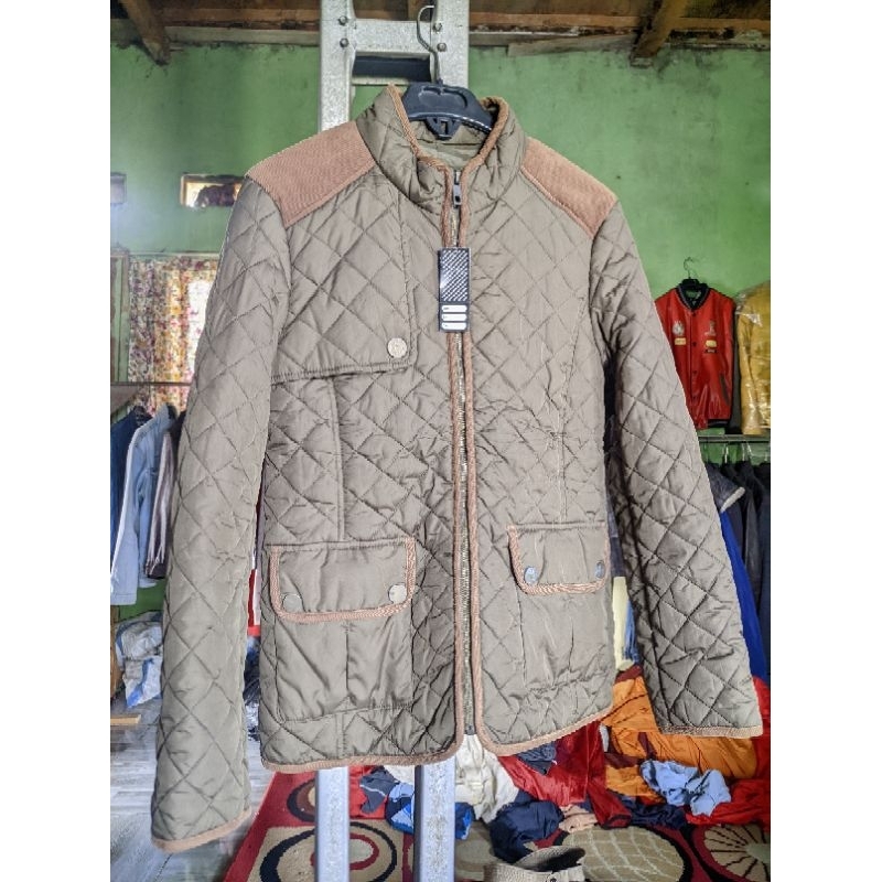 Jaket UNIQLO parka army sold out offline