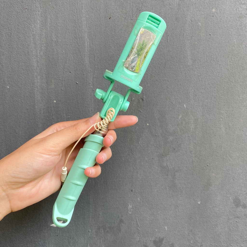 Tongsis Miniso Tosca + Tombol Foto (with cable)
