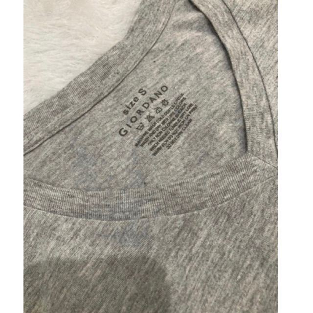 GIORDANO T-SHIRT Original Preloved