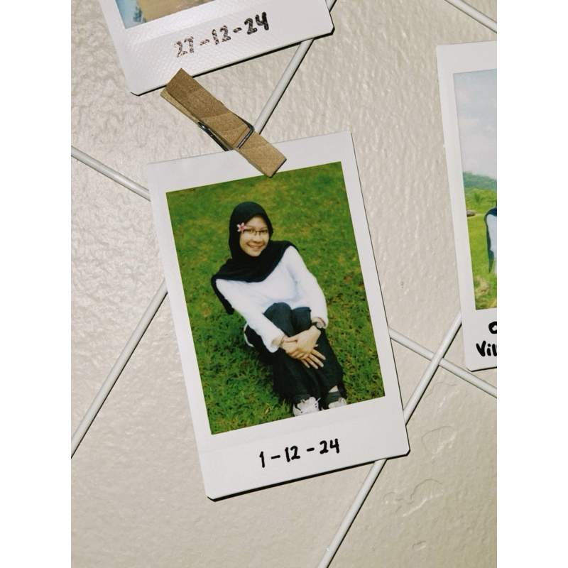 Cetak Foto Polaroid Instax Mini | Cetak Foto Polaroid Murah Costum Aesthetic