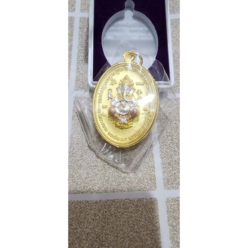 amulet Ganesha see men foo