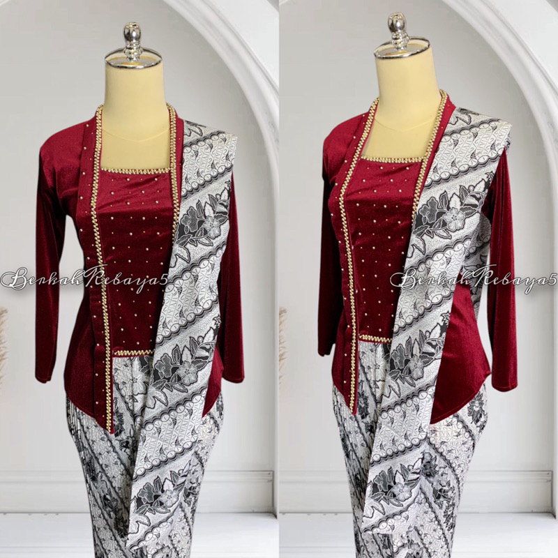 Setelan Kebaya Bludru Parel Warna Maroon + Selendang Parang Kusumo + Jarik Parang Kusumo