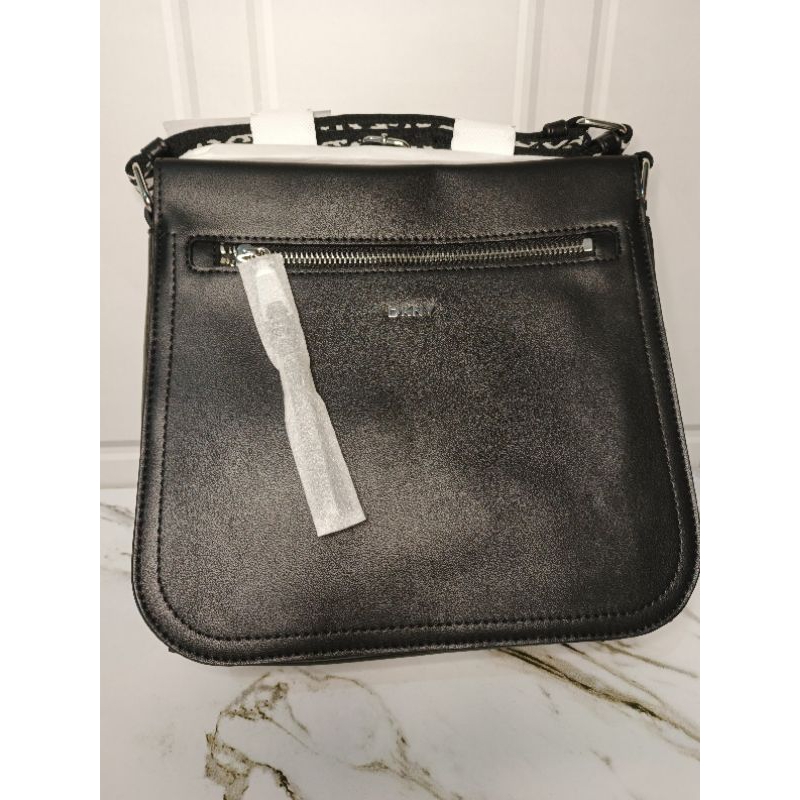 DKNY Pollee Messenger Bag Black tas selempang wanita