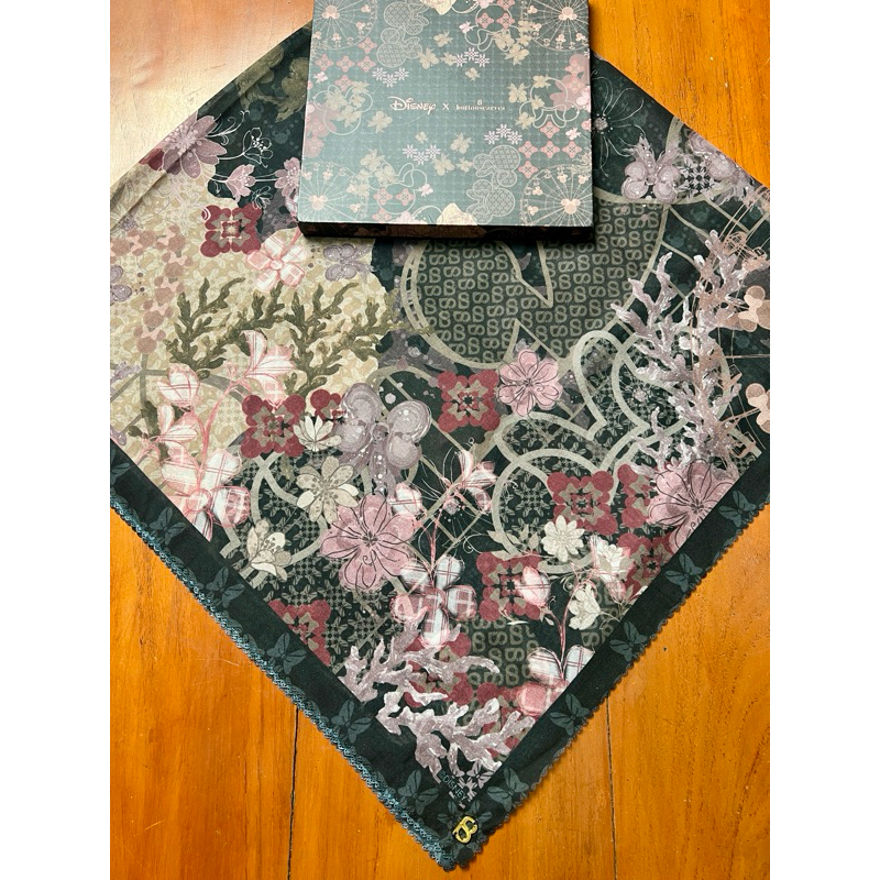 TDP Black Buttonscarves