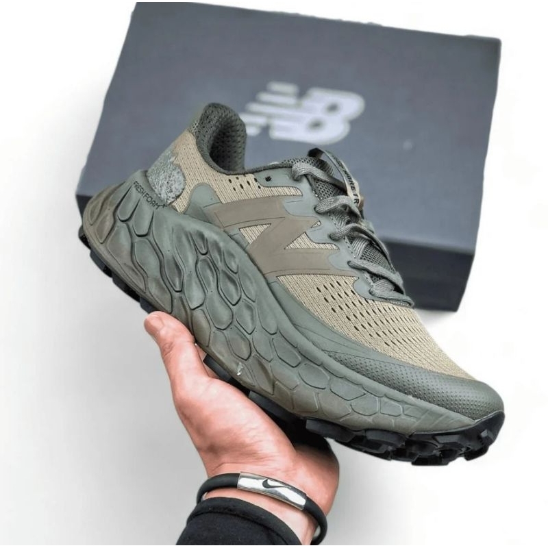 Sepatu running sneakers fresh foam xtrail army