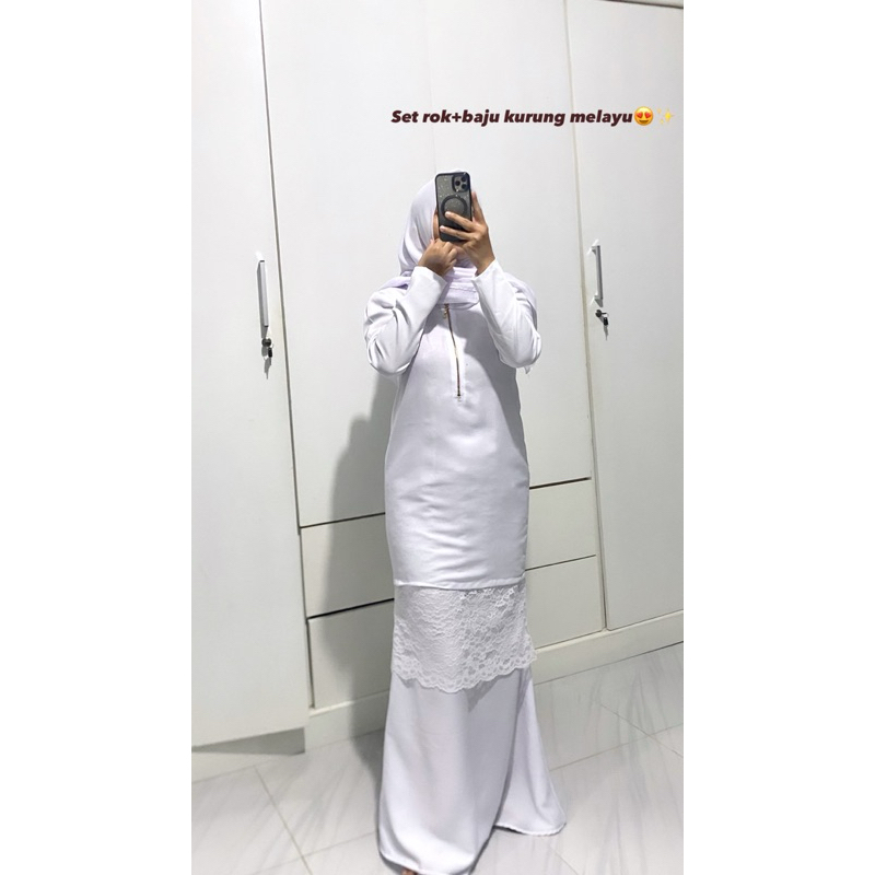 Baju kurung melayu putih