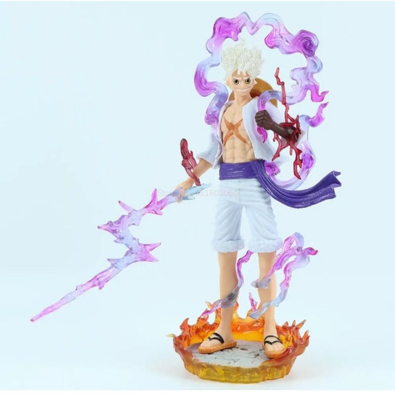 Action figure Luffy Nika berdiri diorama