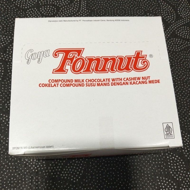 

Goya Fonnut coklat compound susu manis dengan kacang mede isi 24 x 8g