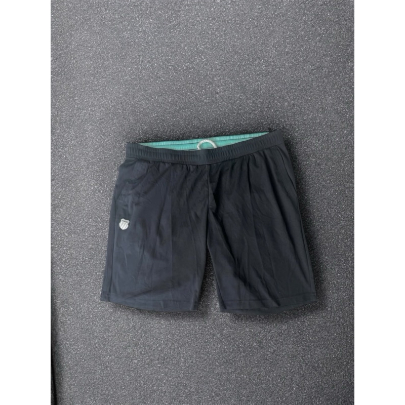K-SWISS celana pendek olahraga
