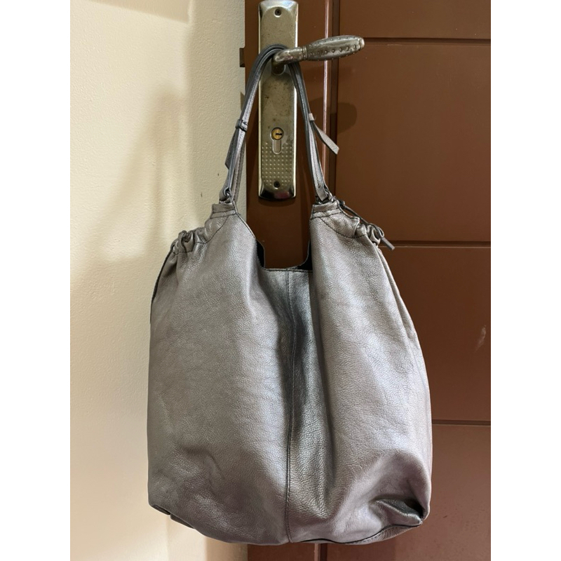 Tas Preloved Hobo Bag Banana Republic