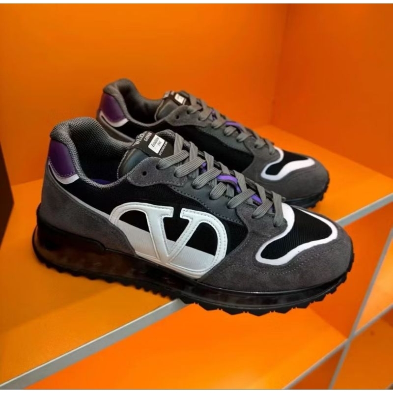 Sneaker pria casual branded V abu-abu #VLTN-04 mirror quality