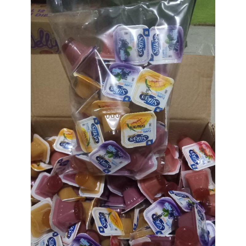 

puding silkys mix rasa buah 1kg isi 40pc