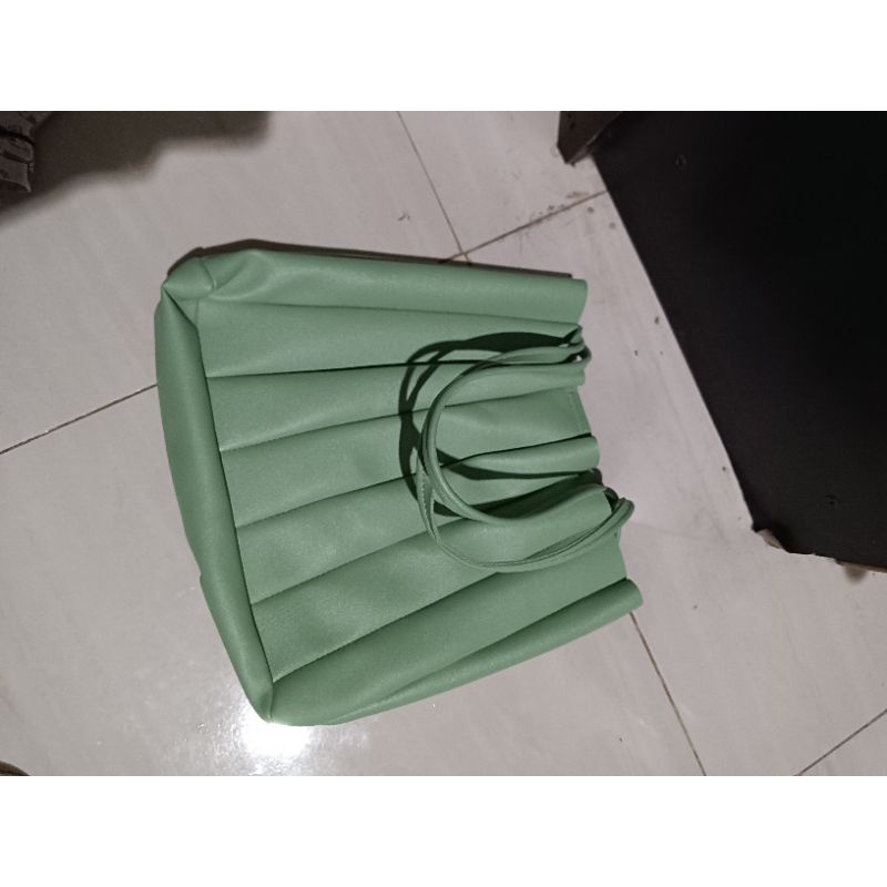 TAS RUFFLE WANITA