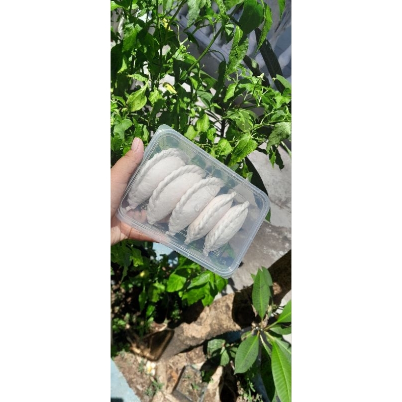 

Cireng besar isi ayam suwir pedas mix keju