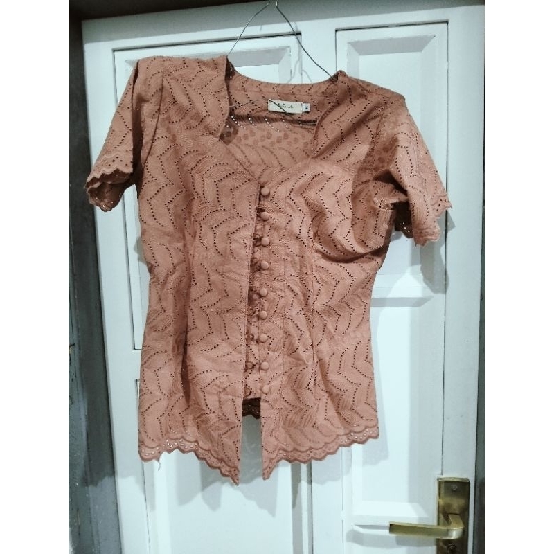 kebaya burkat katun bolong