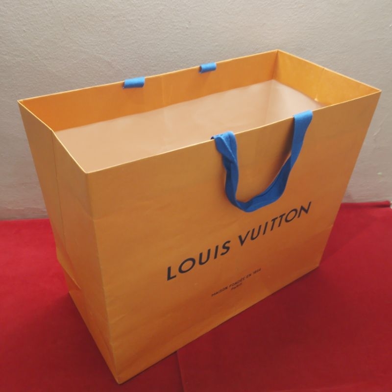 

KANTONG BELANJA PAPERBAG BRANDED AUTHENTIC ORIGINAL LV L0UIS VUITT0N PAPER BAG